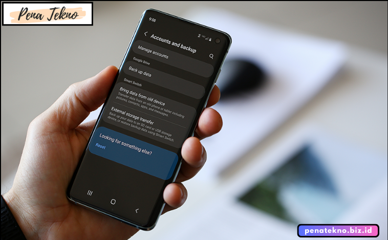 Mengaktifkan Mode Transfer Data di HP